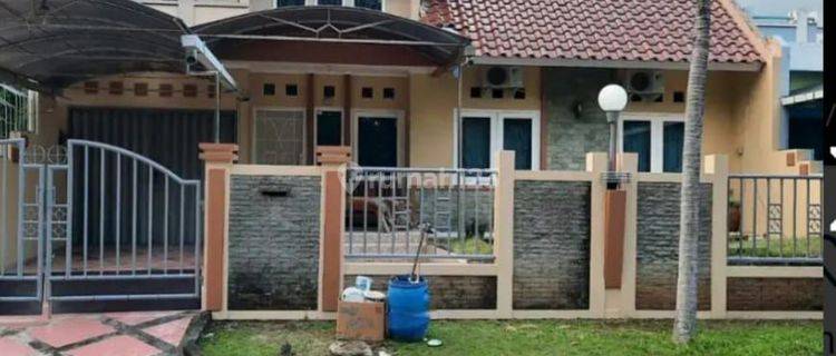 Sewa Rumah Semi Furnish Graha Padma  Semarang Dekat Sekolah Karang Turi, Gatsu 1