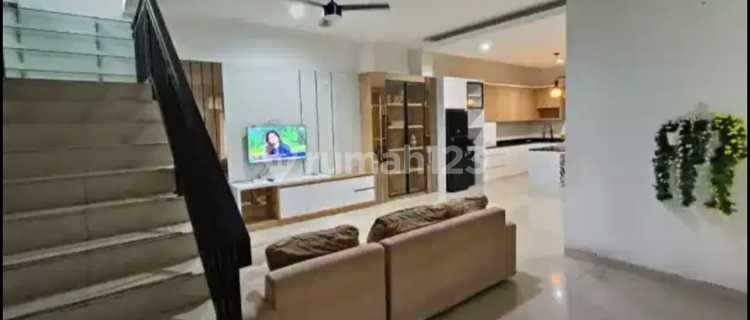 Sell Ready-to-Occupy House Graha Padma Semarang 1