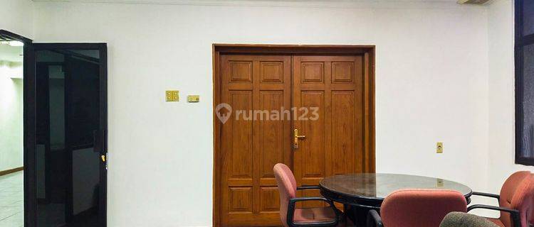 DIJUAL Ruko Gandeng 4 lantai di Hayam Wuruk - Jakarta Pusat 1