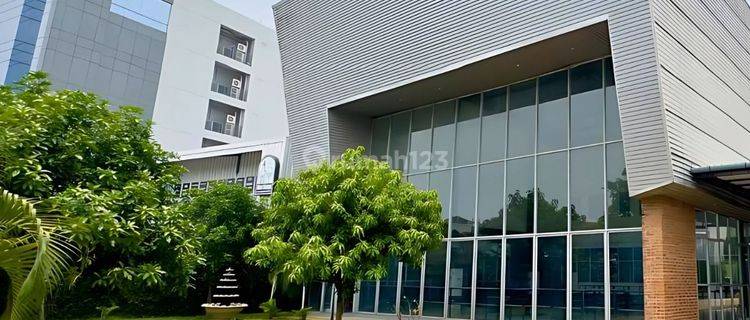 Gedung Siap Pakai Ex Showroom Di Gading Serpong 1