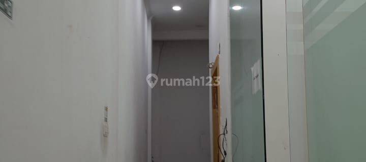Ruko murah harus terjual lokasi strategis di tanjung duren  1