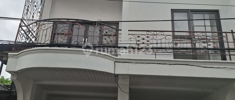 House on Jl. Taruna Jaya Serdang - 3-Storey Building - 2-Car Road Access 1