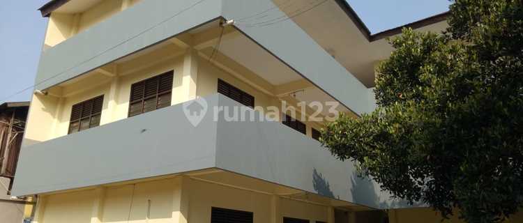 Disewakan gedung Ex-Sekolah di Kranji  Bekasi Barat 1