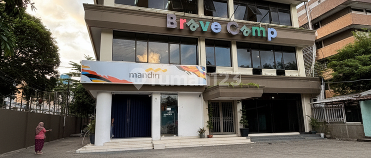 For Rent Building on Dewi Sartika Raya Street, Cawang, East Jakarta 1