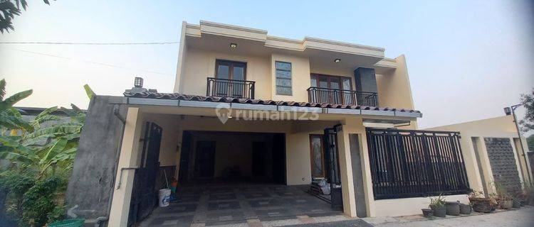 Dijual Rumah Mewah Dalam Perumahan di Jati Wetan, Kudus 1