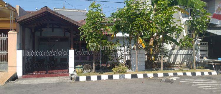 Rumah Hitung Tanah di Kutisari Indah, Surabaya Selatan 1