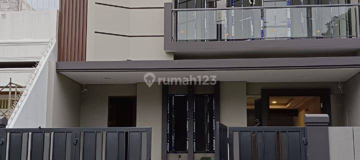 Rumah Cantik 3 Lantai New Permata Buana Kembangan 1