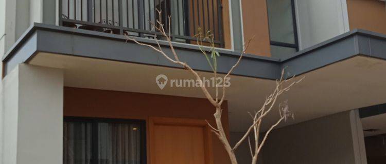 Rumah 2 Lantai View Pegunungan Sentul, Bogor 1