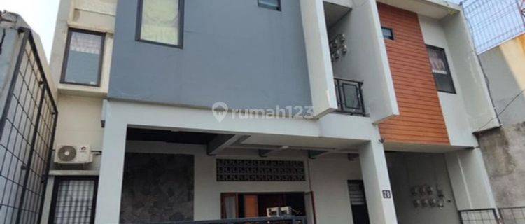 Kost 22 Kamar Full Terisi di Lokasi Strategis Tebet, Lt Lb 165 350 1