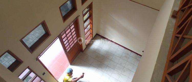 Rumah Dikontrakan Bisa Untuk Kantor Di Cikutra Strategis  1