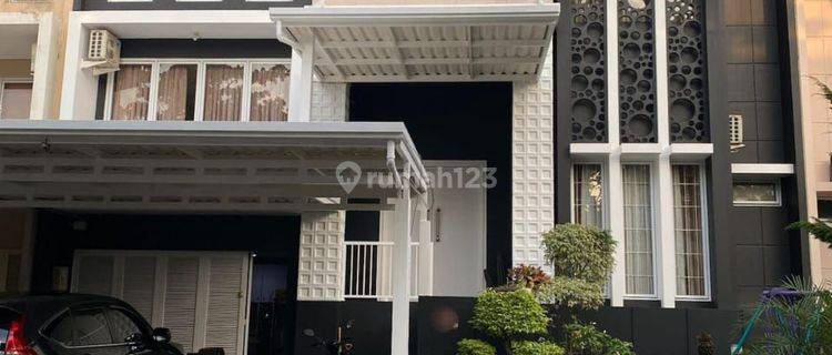 Rumah split level di grand wisata dekat dengan mall  1