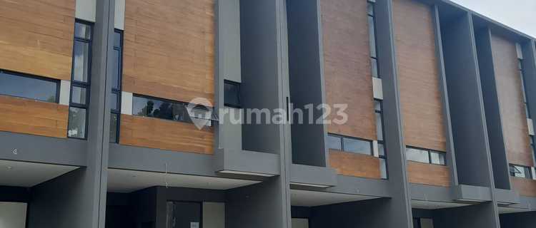 Dijual Ruko Sudah Renovasi Di Boulevard Garden Hous Grand Wisata 1