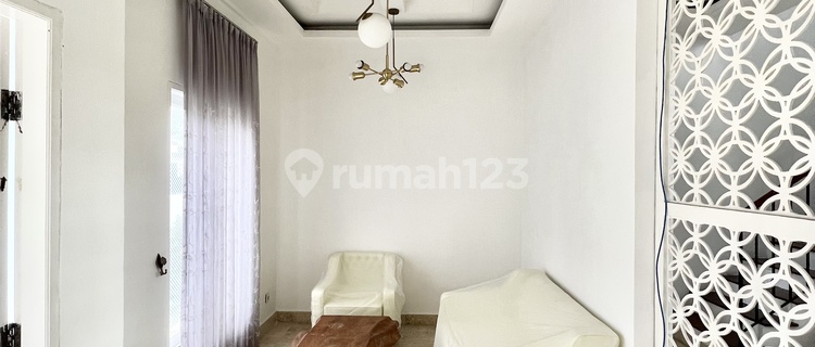 Bright House 4 BR With Swimming Pool In Menteng Bintaro Ajh01009 1