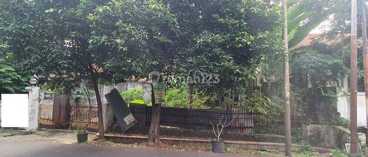 Tanah di Jalan Tulodong Bawah Senayan Kebayoran Baru Jakarta 243m 1