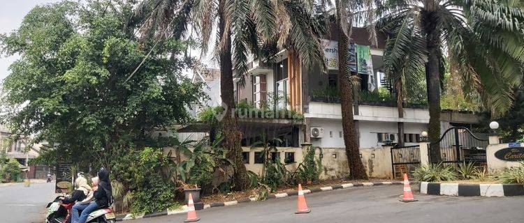 Rumah hoek bisa untuk usaha di Puri Gading Jatimelati Bekasi HGB 1