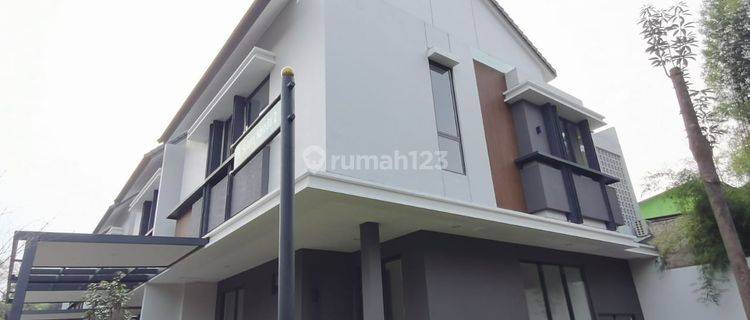 BRAND NEW HOUSE TYPE NAVII CORNER SUTERA NARADA (NYKKA) ALAM SUTERA 1