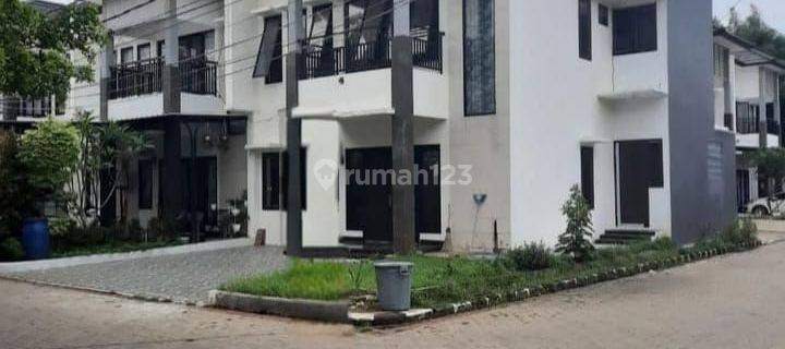 Rumah Hook Bagus Siap Huni Di Greenpark Depok 1