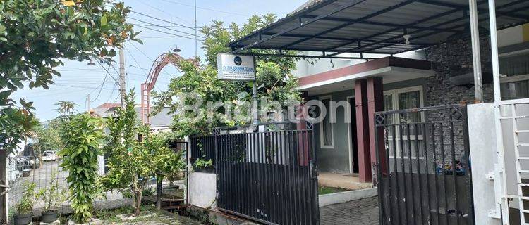 RUMAH MINIMALIS ONE GATE SYSTEM PERUMAHAN CITRA GRAHA KEBOMAS GRESIK 1