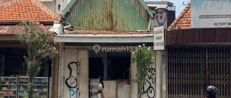 Ruko 0 Nol Jalan Raya Tambaksari, Bangunan Masih Asli 1