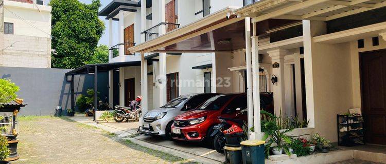 Rumah Klasik Siap Huni Kodau Jatiwarna, 5 Menit Ke Pintu Tol 1