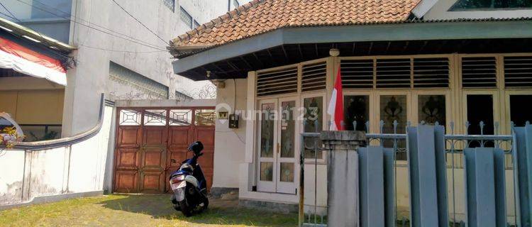 JUAL CEPAT RUMAH BANGUNAN TUA HITUNG TANAH PUSAT KOTA,JL, LENGKONG BESAR DEKAT ALUN-ALUN KOTA BANDUNG  1