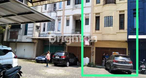 3-Storey Shophouse in Purwantoro Area, Malang 1