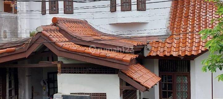 Rumah Bagus di Hoek Bumi Harapan Permai Kramat Jati 1