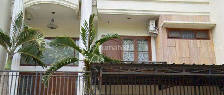 Disewakan rumah mewah di Permata Buana 1