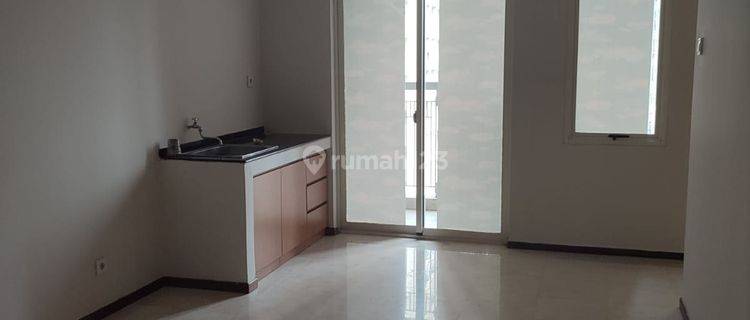 Disewakan Royal Mediterania Garden Lantai Rendah 1