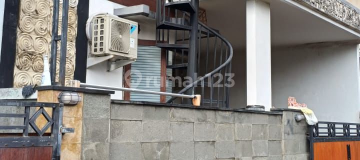 For Sale: 1st Floor House & Roof Terrace in Batubulan, Gianyar 1