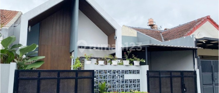 Ready-to-Occupy House, Taman Kopo Indah Bandung Negotiable 1