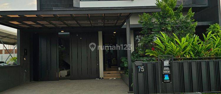 Rumah Minimalis Modern Kolam Renang Kota Baru Parahyangan 1