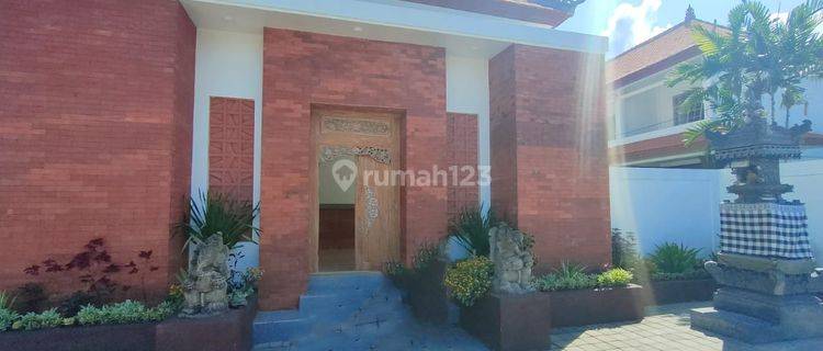Dijual Hotel 1.000 M SHM di Central Lovina, Badung 1