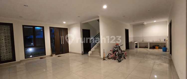 Rumah 2 Lantai Tipe Premium di Cluster Btari Summarecon Bandung 1