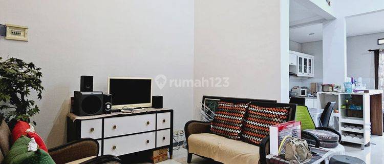 Rumah Nyaman Furnish Siap Huni di Jingganegara Kota Baru 1