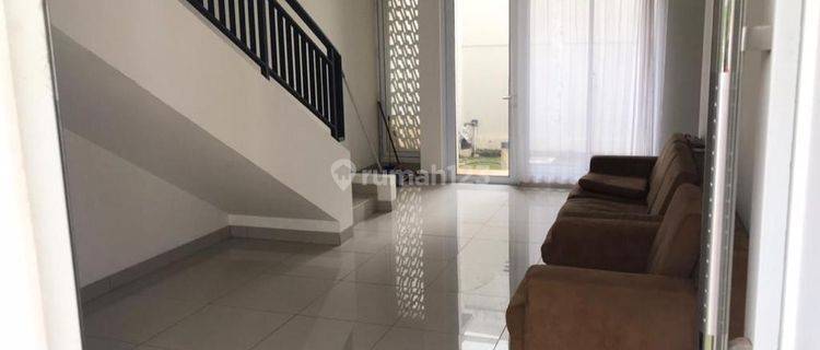 Dijual Rumah Unik Nyaman Siap Huni di Amanda Summarecon 1