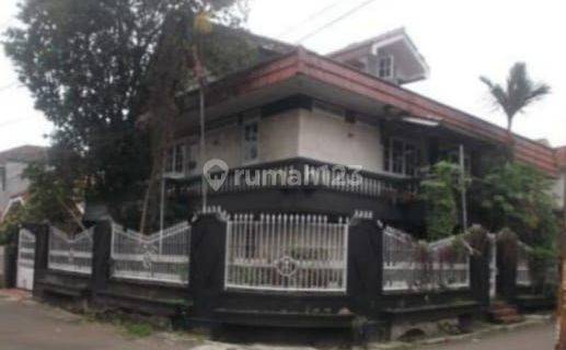 Dijual Lelang Rumah Murah Tengah Kota di Turangga 1