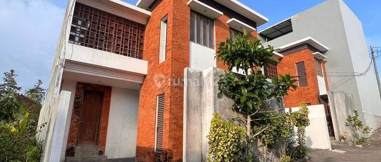 Cheap Beautiful Villa House Ready to Live in in Balangan Bali 1