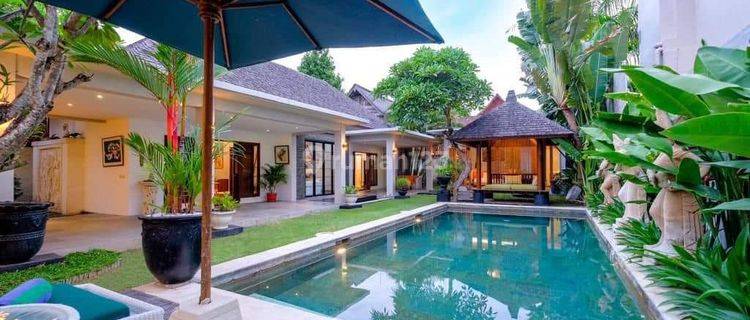 Rumah Villa Nyaman Mewah di Brawa Canggu Bali  1