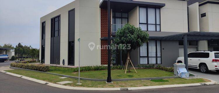 Rumah Mewah Nyaman Siap Huni di Emily Summarecon Bandung 1