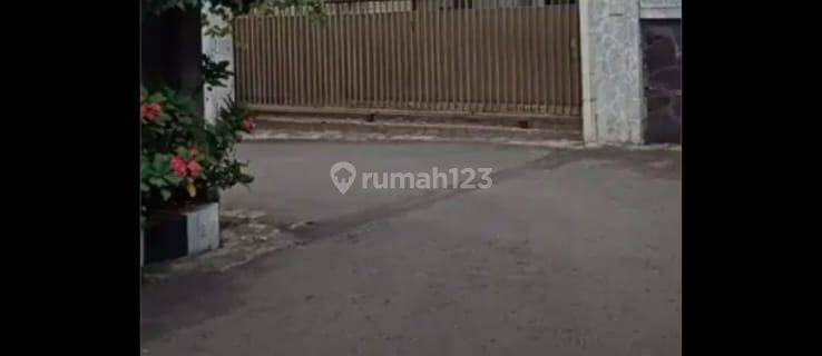 Rumah Mewah Terawat Siap Huni di Cipaganti Permai 1