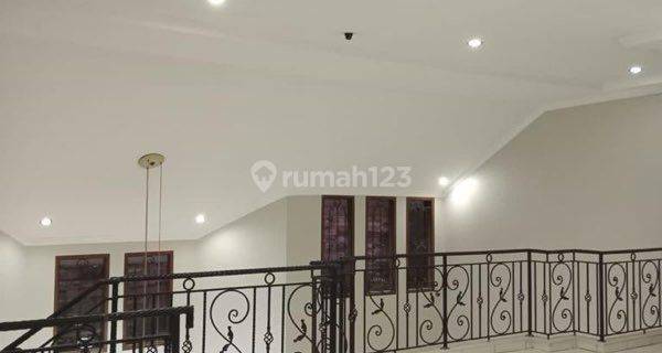 Rumah Cantik Semi Furn Mekar Wangi Bandung 1