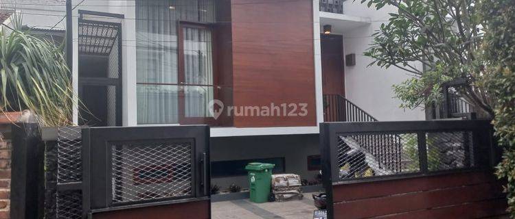 Rumah Baru Minimalis Asri Siap Huni di Dago Giri 1