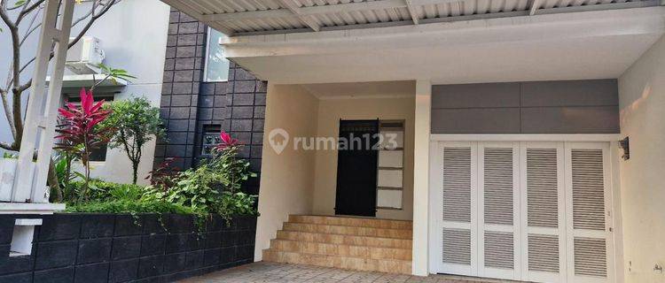 Rumah Cantik Siap Huni di Ratnasasih Kota Baru Parahyangan 1