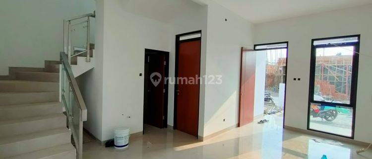 Rumah Baru Indent Minimalis Cantik di Batununggal 1