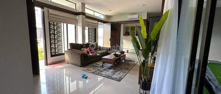 2 Rumah Cantik Jadi 1 Siap Huni di Flora Summarecon Bandung  1