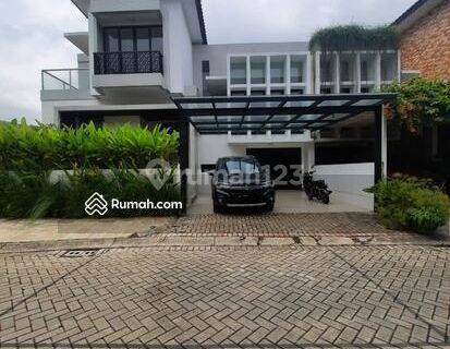 Rumah Ada Swimming Pool di Kebayoran Symphoni Bintaro Jaya 1