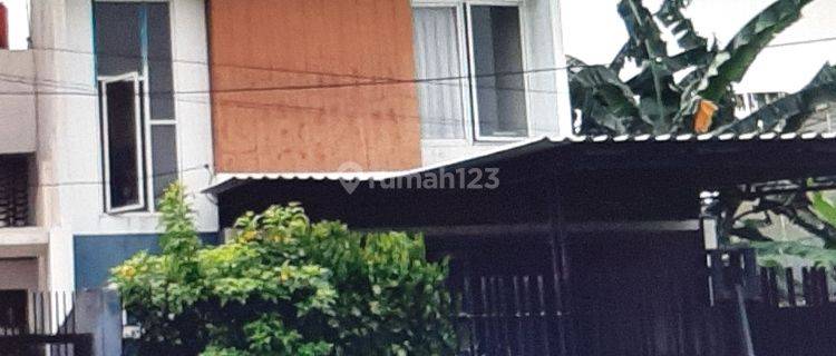 Rumah bagus baru di BNR Bogor90 1