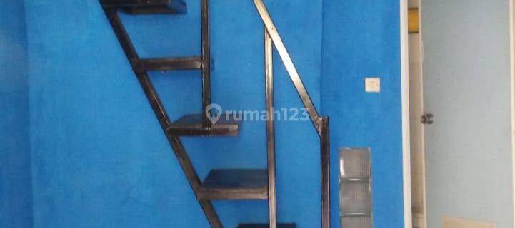 Rumah 2 Lantai Dalam Komplek Perumnas 2 Kayuringin Jaya R1989 1