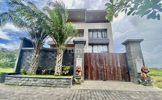 FOR SALE/DIJUAL CEPAT LUXURY VILLA RENON DENPASAR-BALI NEAR PANJER,SANUR,SESETAN,KUTA DENGAN PRIVATE SWIMMING - POOL & LIFT 1